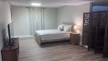 4 habitaciones, tabla de planchar con plancha, wifi y ropa de cama
