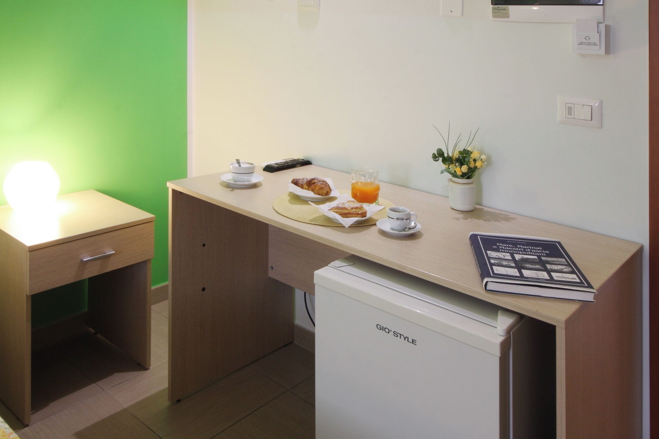 Habitació doble, balcó | Escriptori, espai de treball apte per a portàtils i wifi gratuïta 