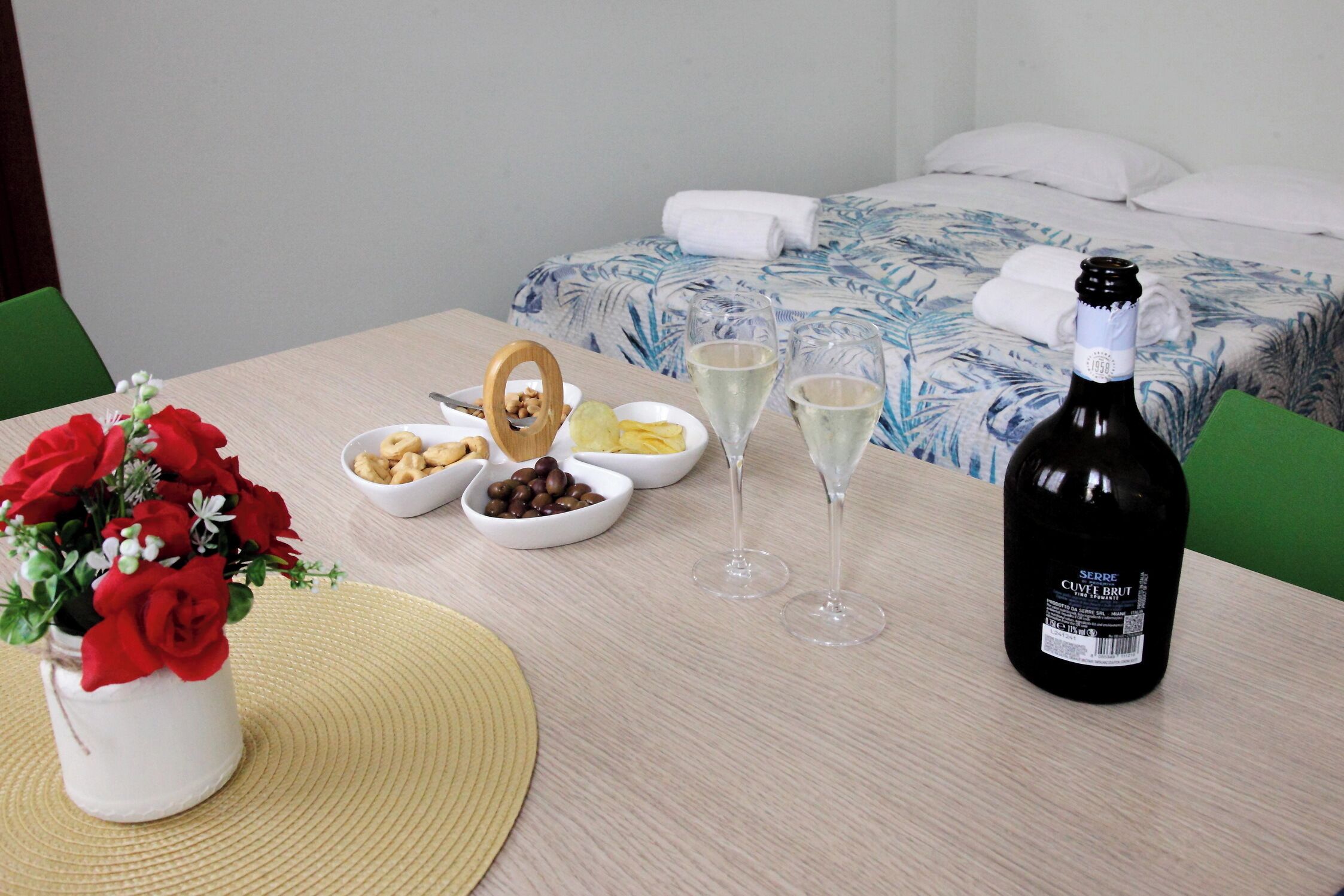 Desk, laptop workspace, free WiFi