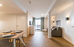 Dining - Ski aux pieds | Vue imprenable + piscine chauffée (Piau-Engaly)