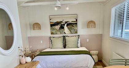Luxe Studio 1 @ The Quarters