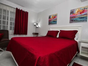 1 chambre, fer et planche à repasser, Wi-Fi, draps fournis