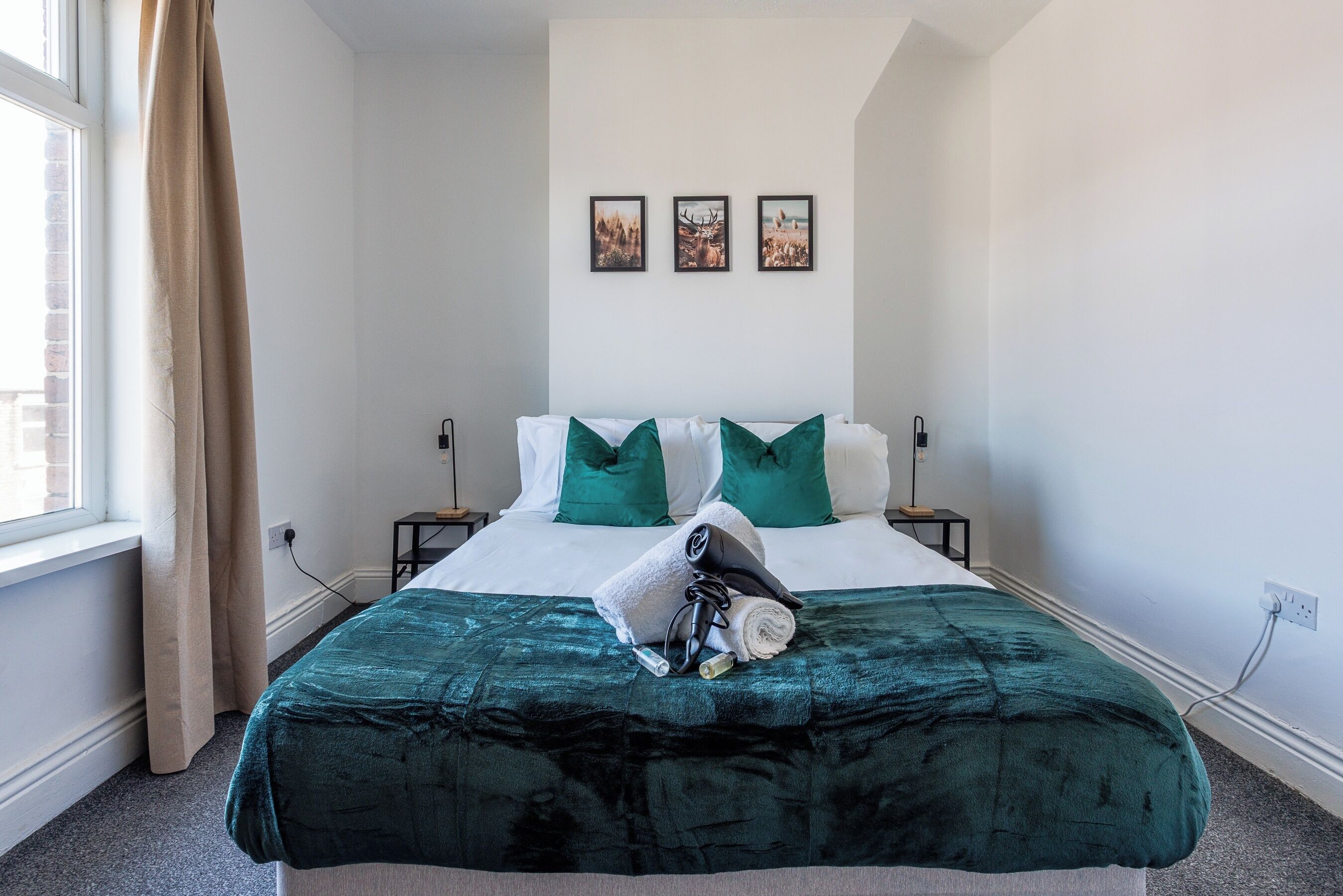 3 bedrooms, iron/ironing board, free WiFi, bed sheets