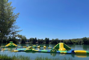 Pool - Unusual: The Knights' Lodge—Medieval-themed, air-conditioned, and featuring balneotherapy (Sens)
