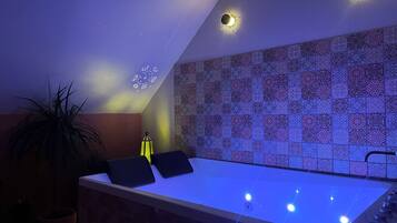 Bruser, hårtørrer, håndklæder, Sæbe