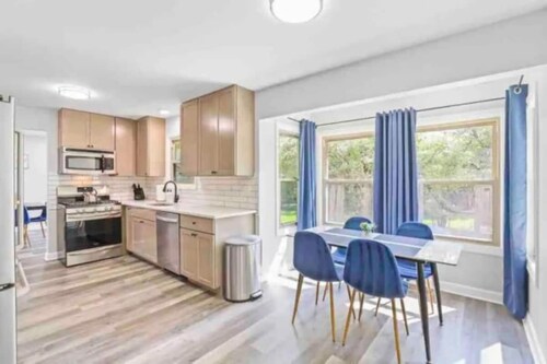 Chic 4BR Escape w/ Game Room – LCP Collection