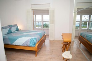 3 bedrooms, free WiFi, bed sheets - Brynrhedyn, Tresaith (Tresaith)