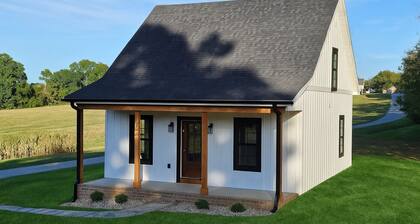 BRAND NEW 4-bedroom 3-bathroom "Cottage on Conrad"