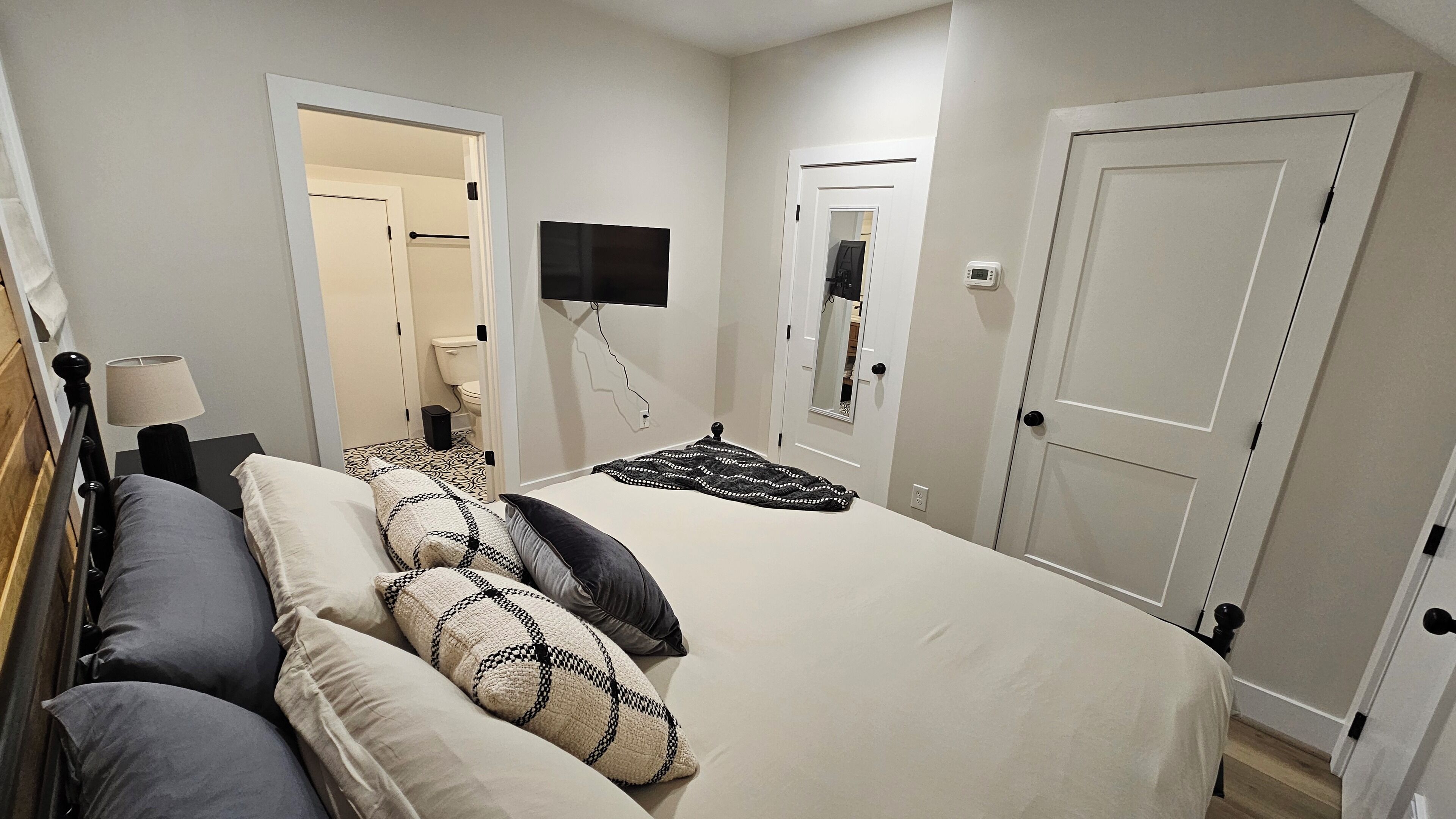 4 Schlafzimmer, Bügeleisen/Bügelbrett, kostenloses WLAN, Bettwäsche