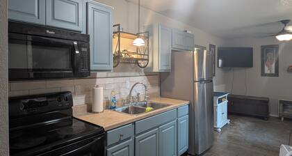 Quiet one bedroom apartment near Dardanelle Lake on 10 Acres
