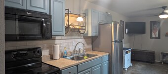 Quiet one bedroom apartment near Dardanelle Lake on 10 Acres