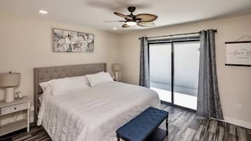 4 bedrooms, iron/ironing board, WiFi, bed sheets