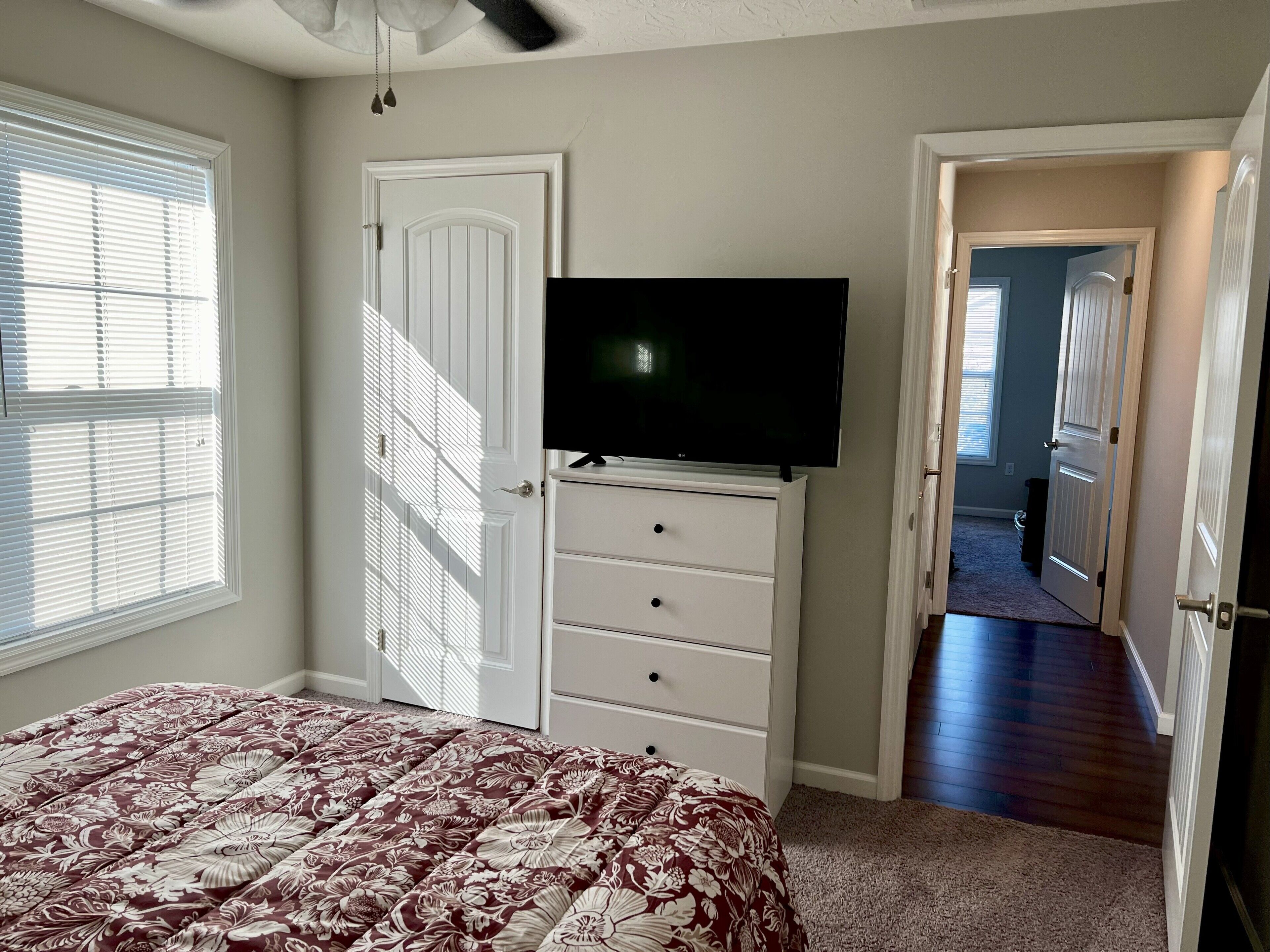 3 bedrooms, WiFi, bed sheets