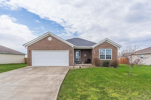 Exterior - Cozy 3-bedroom 2-bath house with AC in Berea (Berea)