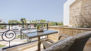 Standard Double or Twin Room, Balcony, City View | Living area