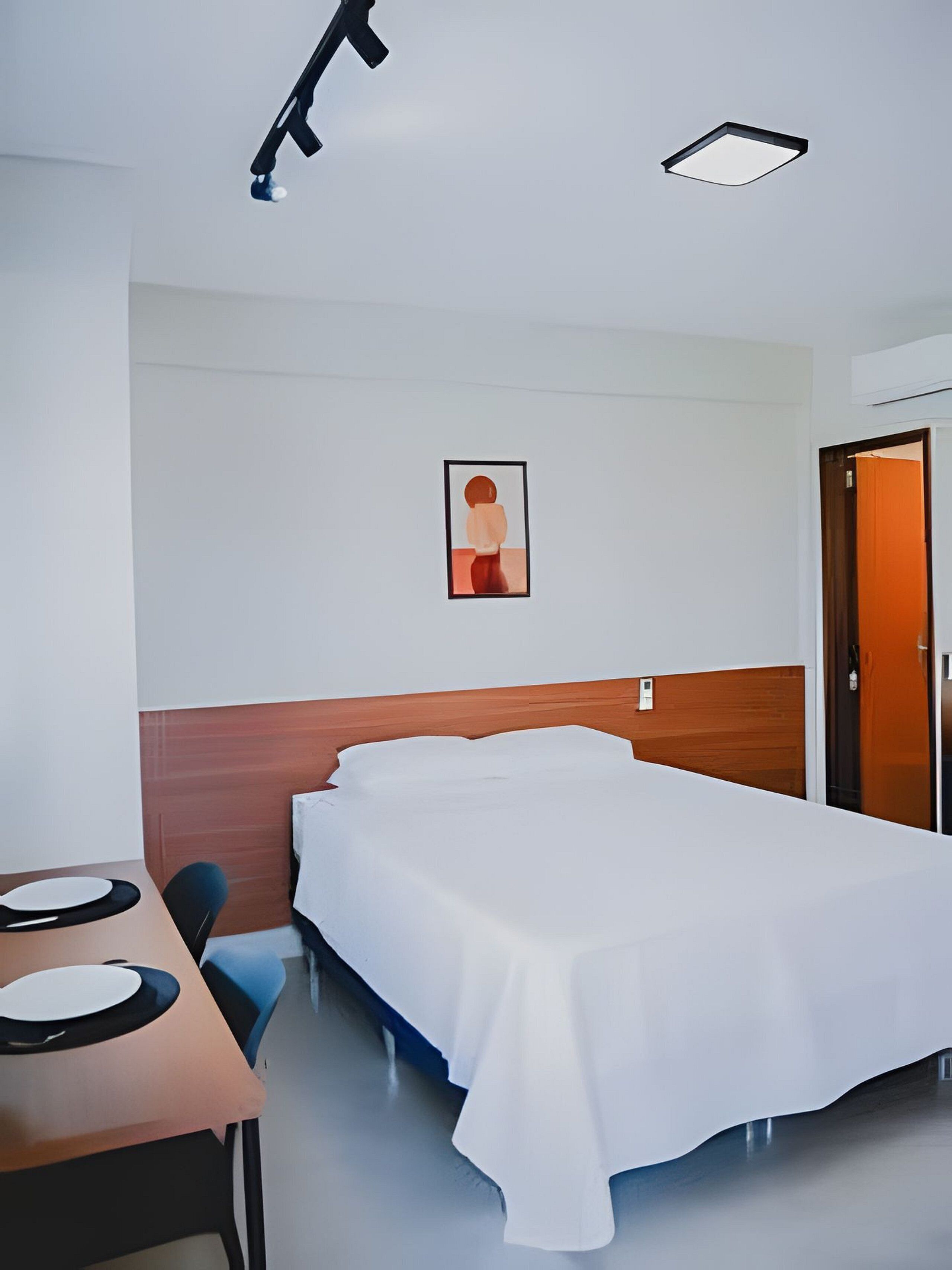 Escrivaninha, espaço de trabalho para notebook