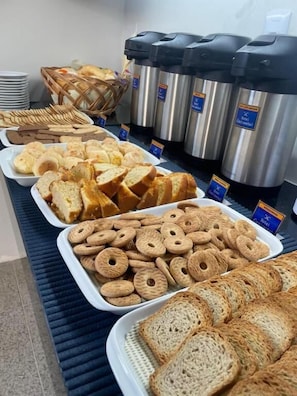 Petit déjeuner buffet compris tous les jours