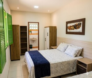 Minibar, desk, free WiFi, bed sheets
