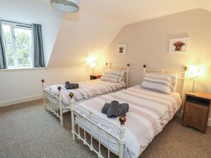 2 bedrooms, individually decorated, individually furnished, free WiFi - The Cottage (Perth)