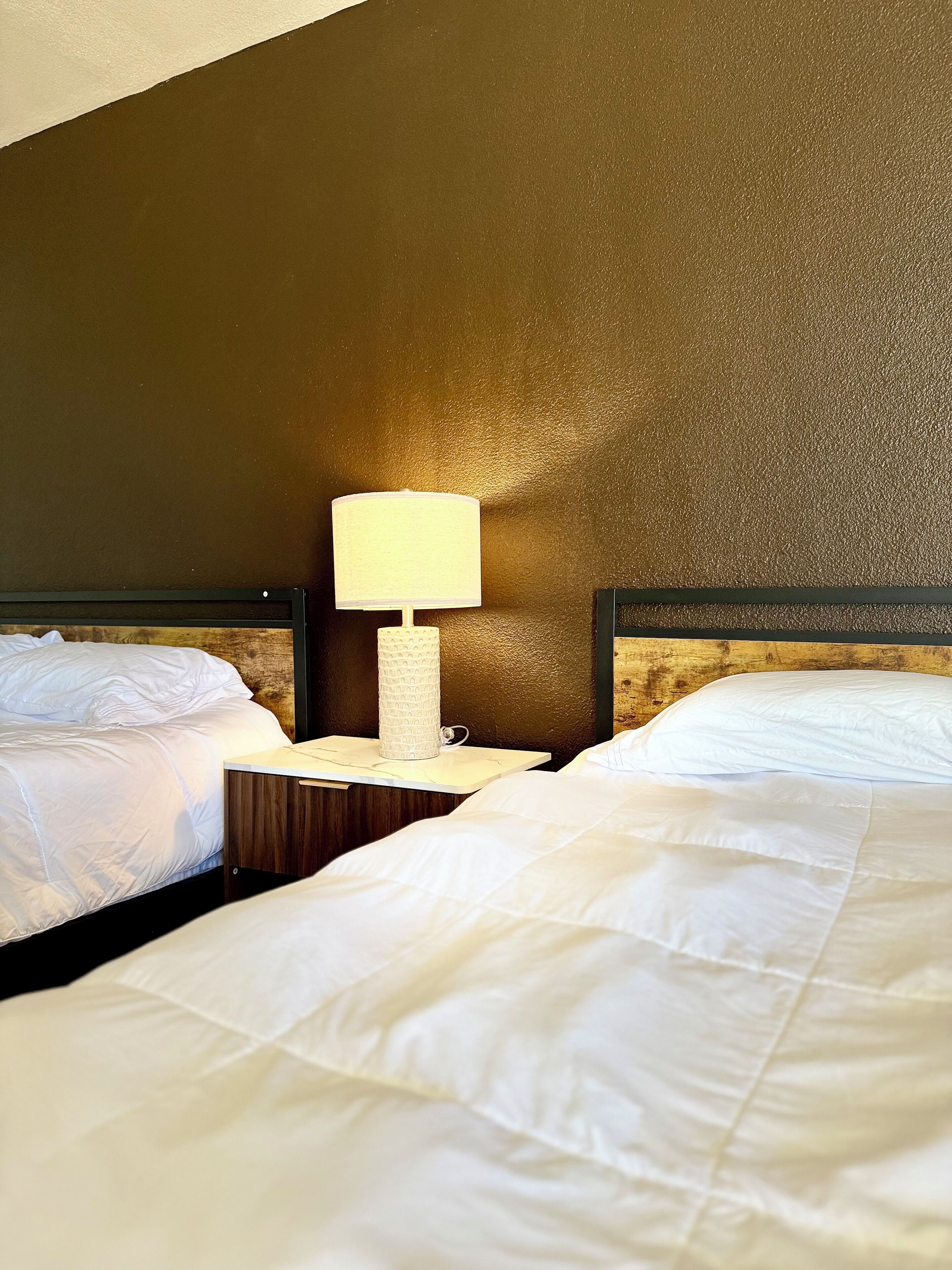 Deluxe Double Room, Valley View | Desk, laptop workspace, free WiFi