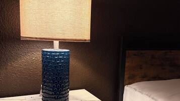 Deluxe Double Room, Valley View | Desk, laptop workspace, free WiFi