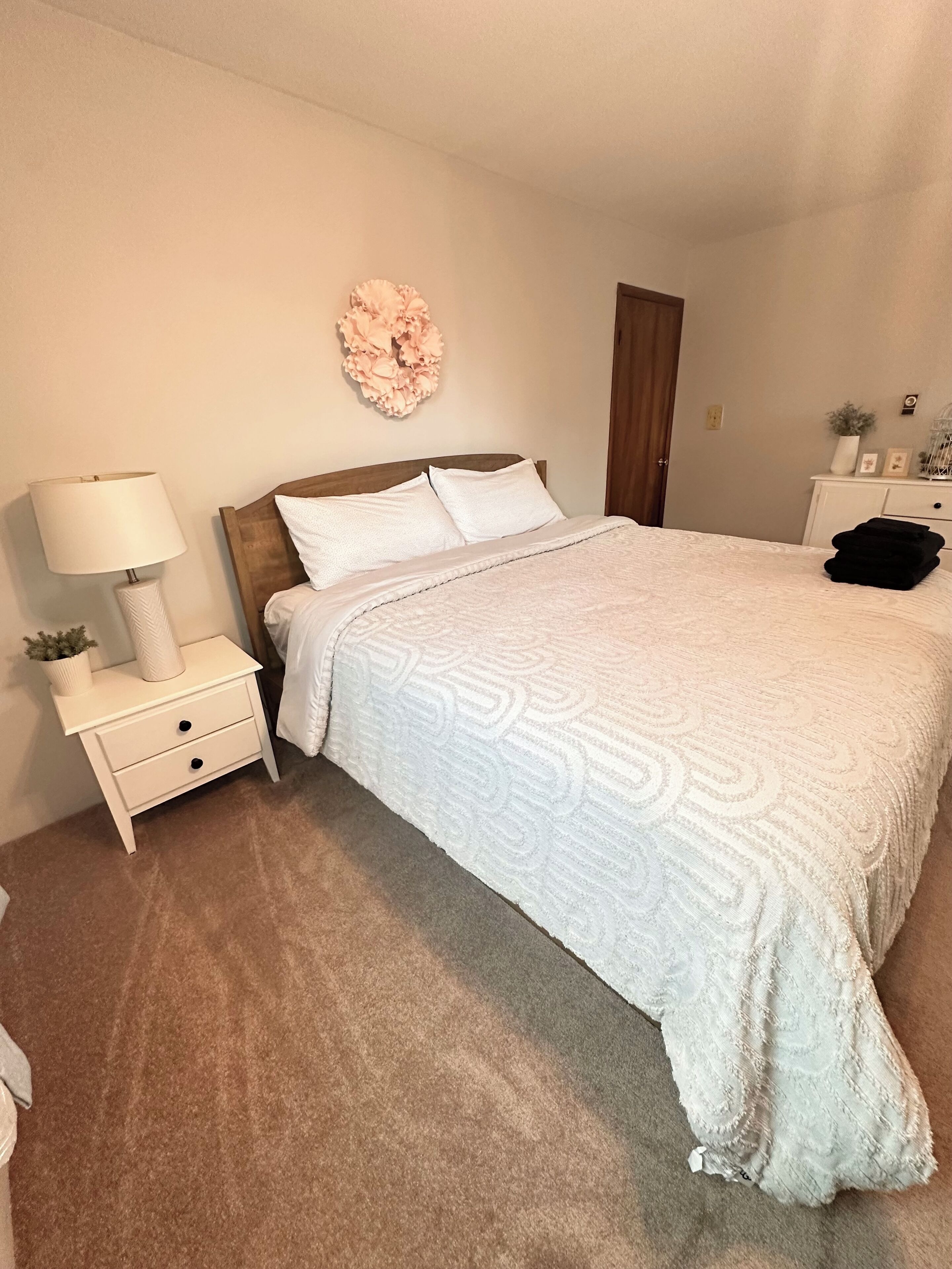 2 bedrooms, desk, iron/ironing board, free WiFi