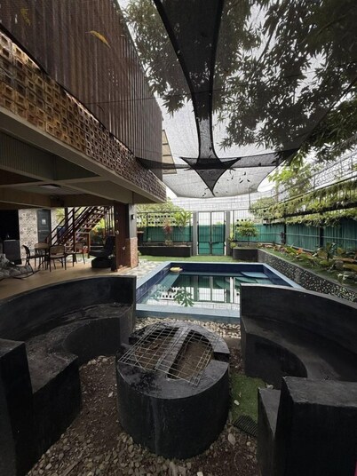 Casa Andrea Bella: Fun House with Pool