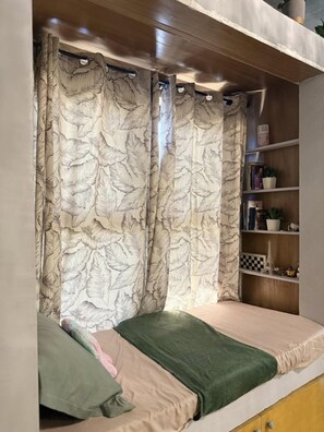 1 quarto, roupa de cama