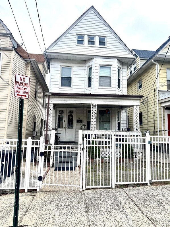 Exterior - Cozy Apartment to Relax - Apartment "A" (Yonkers)
