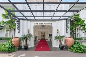 Exterior detail - The Hermitage, a Tribute Portfolio Hotel, Jakarta (Central Jakarta)