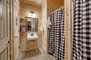 Hair dryer - Timber Lodge Ranch - Grand Bunk (Amity)