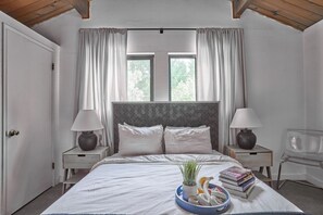 3 habitaciones, escritorio, wifi gratis y ropa de cama 