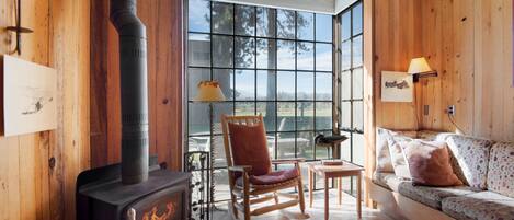 TV, ping pong, books