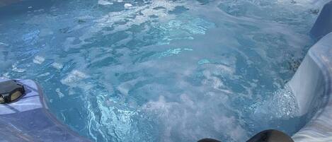 Bañera de hidromasaje exterior