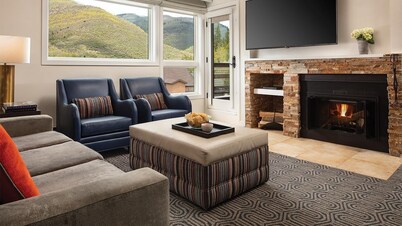 Charming 1-bedroom 2 bath villa in beautiful Vail. Sleeps up to 6.