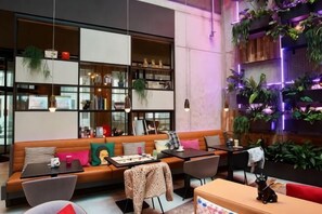 Interior - Moxy Brussels City Center (Ixelles)