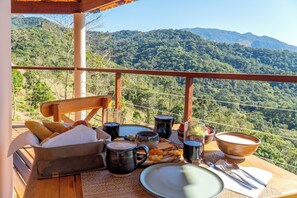 Desayuno a la carta incluido todos los días