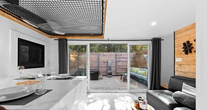 Luxury mini-chalets to disconnect for two with a private spa nestled in the hear
