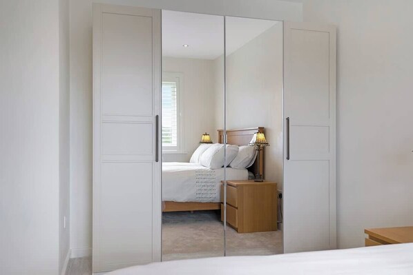 2 chambres, accès à Internet, literie fournie