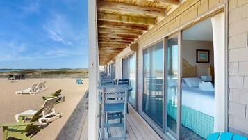 Room (Studio) | View from room