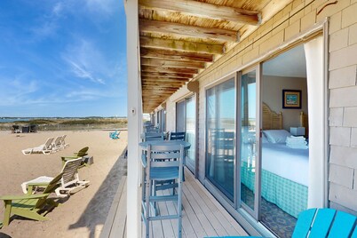 Sandbar Inn - Dog Friendly