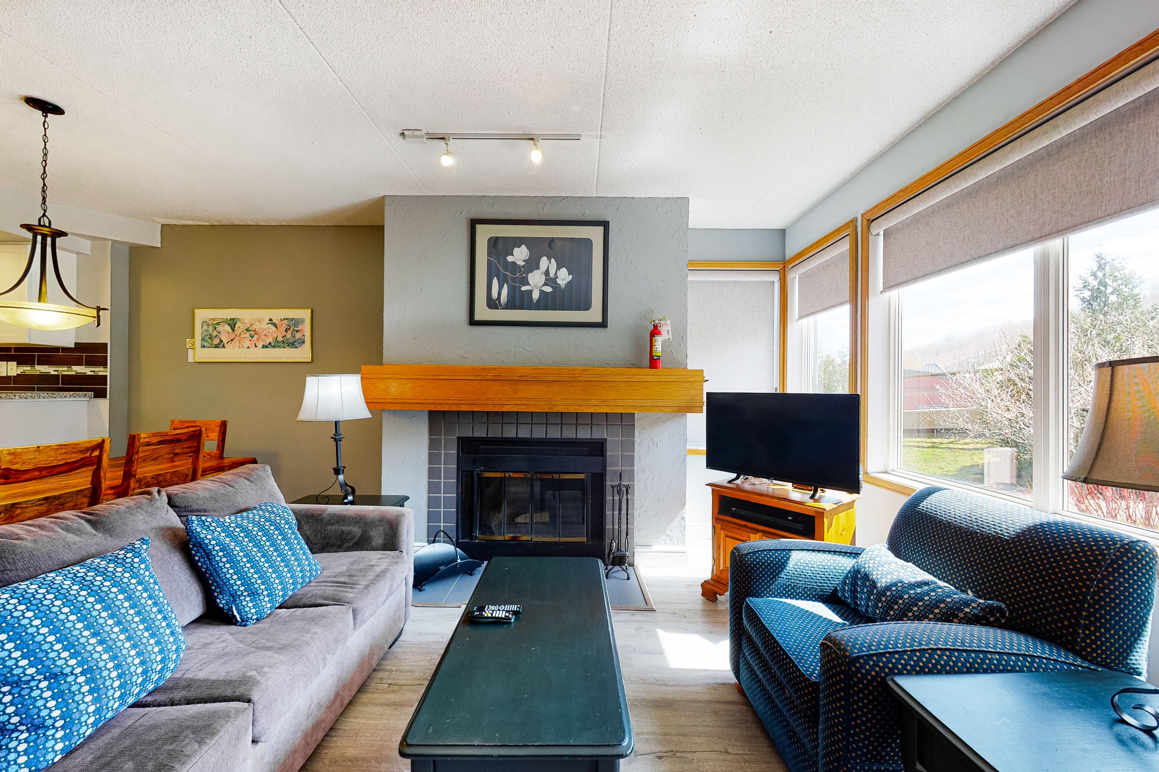 Condo, 1 Bedroom | Living area