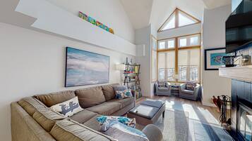 Condo, 2 Bedrooms | View from room