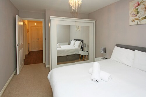 Telford - 2 Bedroom Modern Apartment