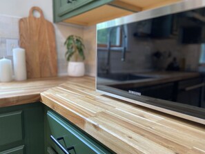 Microwave, oven, stovetop, dishwasher