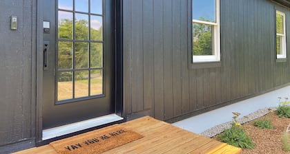 Serene Mid-Mod Ranch on 2 Acres in Gardiner