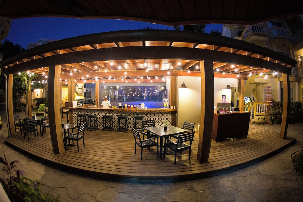 Pelican Reef Villas Resort by null