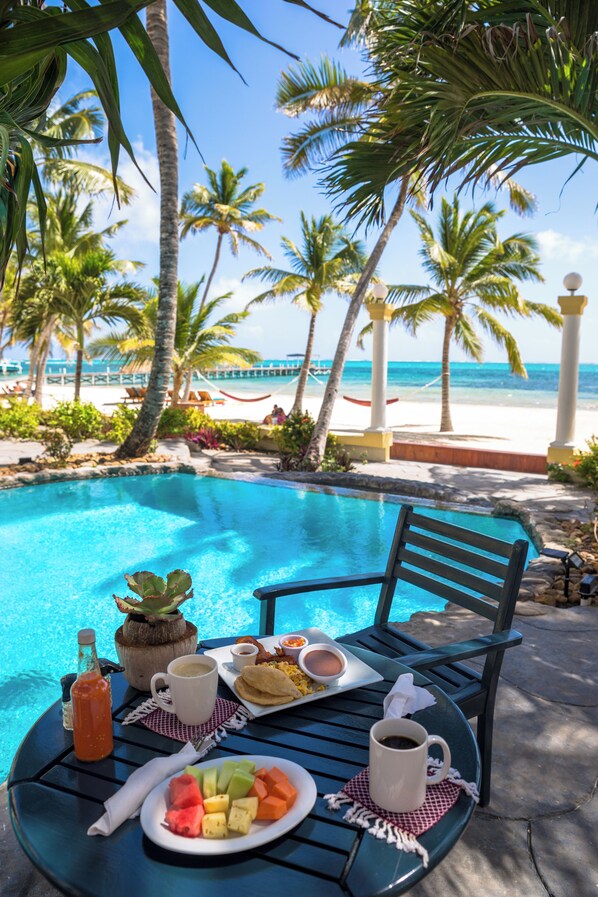 Free daily full breakfast 