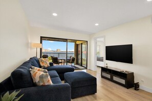 Smart TV, books, offices