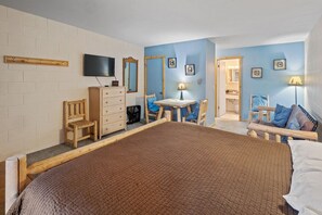 1 chambre, fer et planche à repasser, Wi-Fi gratuit, draps fournis